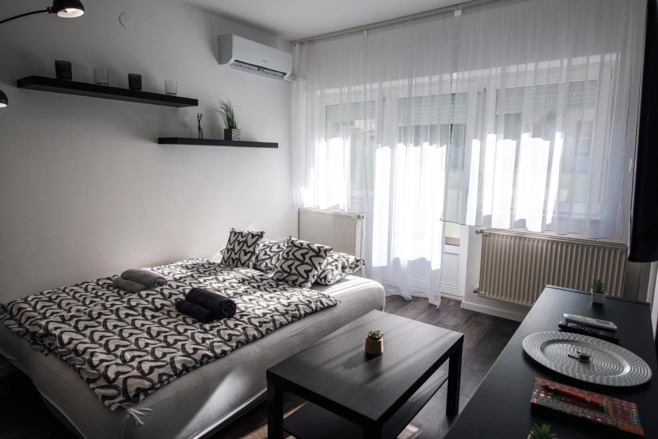 Apartamento Anavrin apartman- csendes lakás a belváros közepén Pécs Exterior foto